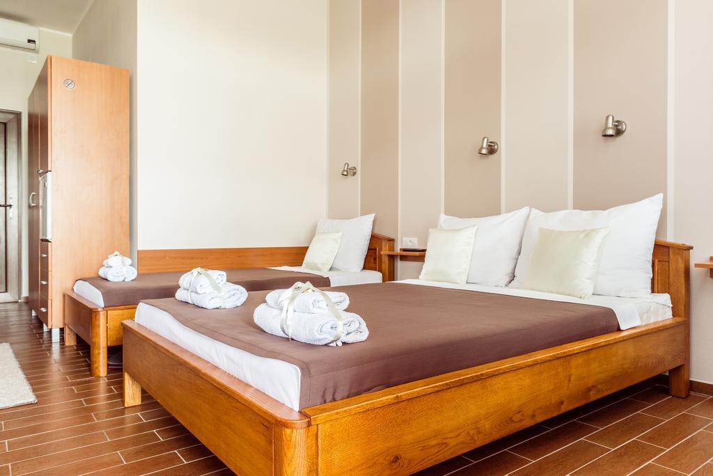 סרמסקה מיטרוביקה B&B Posejdon מראה חיצוני תמונה