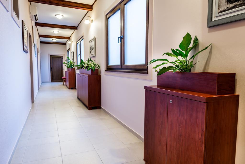 סרמסקה מיטרוביקה B&B Posejdon מראה חיצוני תמונה